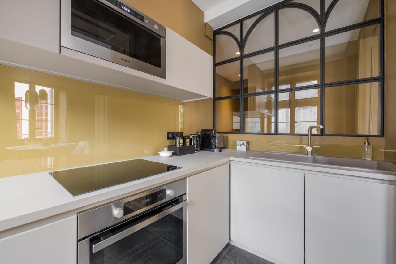 Les Suites De L'Ile Barbe Lyon Exterior photo